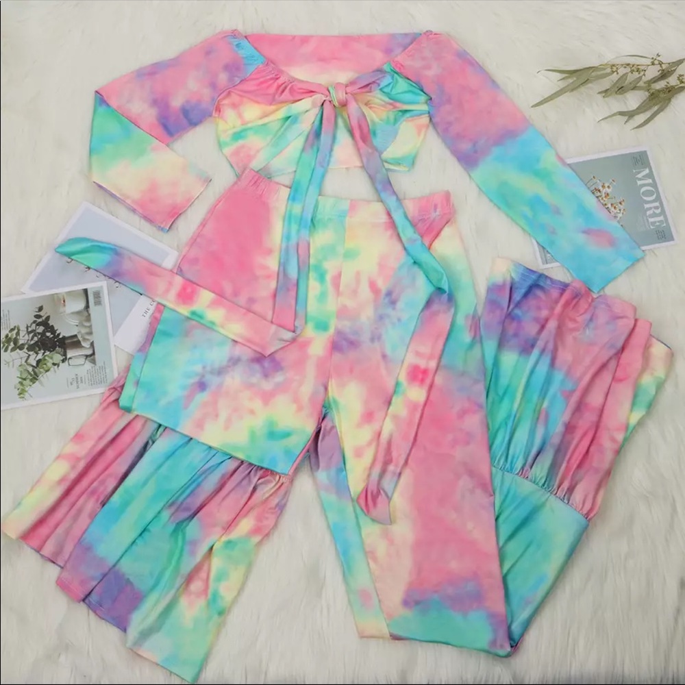 Our colorful fun 2 piece